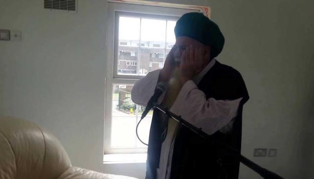 Shaykh Hisham Gives Adhan at the New Feltham Dergah in the UK
