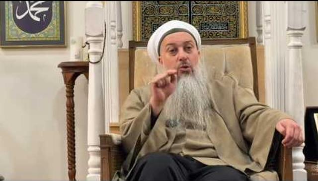 The Imam Must Include the Congregation in His Supplication